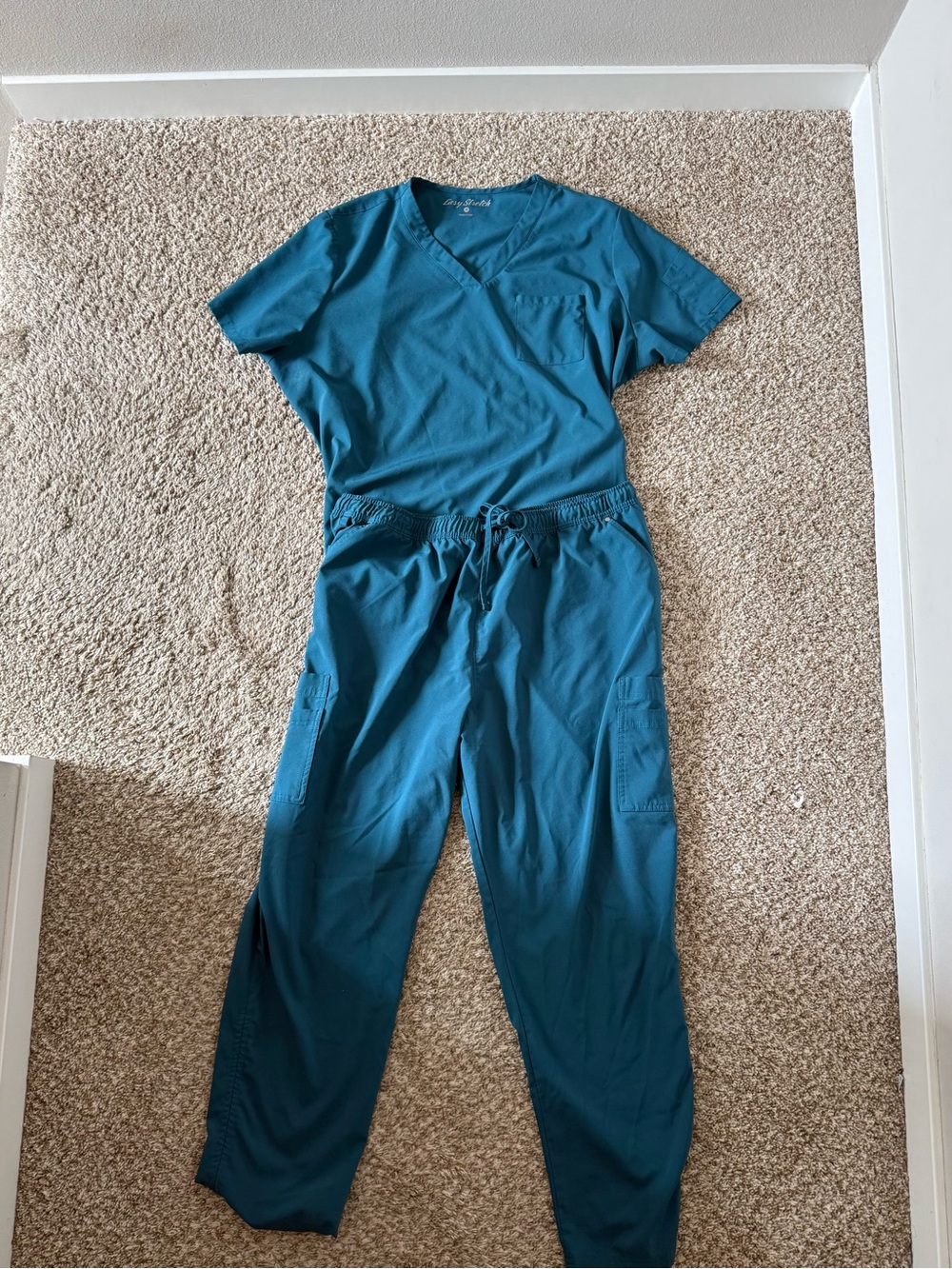 Uniform Advantage 2X Scrub set